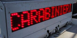 Roma, carabinieri accerchiati al Quarticciolo durante operazione antidroga: 5 arresti
