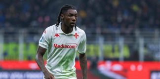 Verona-Fiorentina, Kean esce in barella dopo scontro