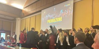 Alla Pisana inno Roma chiude la premiazione di squadre di calcio giovanili