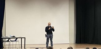 700 studenti della Sacchi e della Don Milani a lezione dalla Polizia di Stato