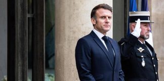 Ucraina, al via vertice di Parigi: l’Europa prova a reagire dopo la mossa di Trump