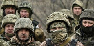 Ucraina, Tusk: “Summit su difesa comune domenica a Londra”
