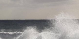 Travolto da onda, turista italiano muore in Portogallo