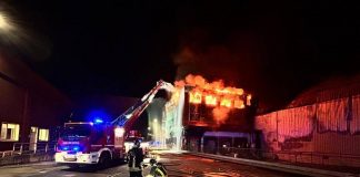 Incendio Inalca a Reggio Emilia, nello stabilimento amianto e cibo putrefatto