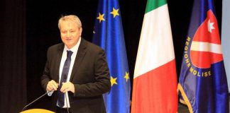 Indagato per corruzione il presidente del Molise. Roberti: “Sempre rispettato la legge”