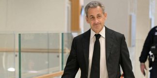 Braccialetto elettronico per Sarkozy, ex presidente sospende attività pubbliche