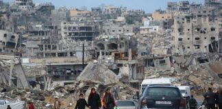 Hamas fa marcia indietro su stop rilascio ostaggi. Ma Israele circonda Gaza