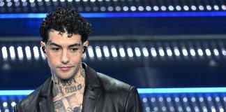 Sanremo 2025, Tony Effe: “La collana? Legge deve essere uguale per tutti”