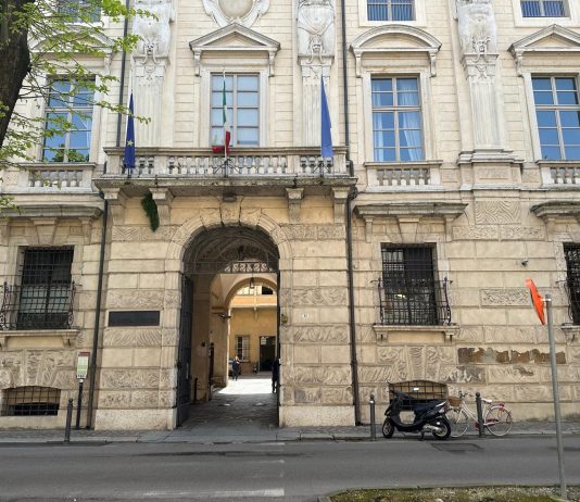 Maltrattamenti al nido: pene più severe, risarcimenti da 80mila euro