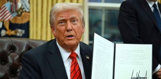 Trump inventa la Gold Card, cittadinanza in vendita per 5 milioni