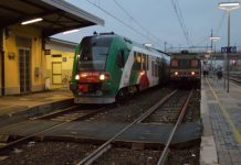 Notte di paura a Suzzara, minaccia di gettarsi sotto il treno: salvato dai carabinieri