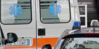Salta lo stop e si scontra con un’auto. Ferito un 11enne trasportato al Poma