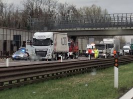 Tamponamento tra camion sulla A4, chilometri di coda anche lungo la A22