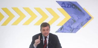 Azione, Calenda chiude il Congresso: “Meloni coraggiosa a venire”