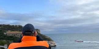 Cagliari, donna trovata morta in mare: si cerca il fidanzato