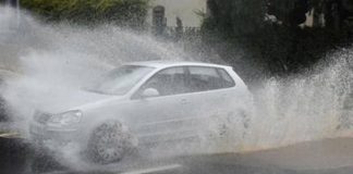 Maltempo in Emilia Romagna, pioggia incessante e rischio frane: scuole chiuse