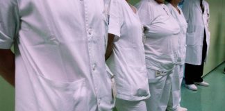 Medici pagano 4 mld di Irpef, sindacato Cimo: “Stipendi bassi e fuga all’estero”