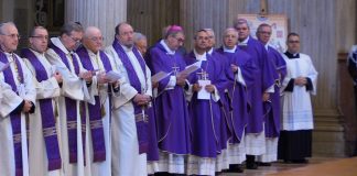 Vescovi Lombardi riuniti a Mantova: la ‘Reliquia’ come simbolo di unità e testimonianza