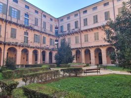 Malore in casa all’ultimo piano di Palazzo del Mago: salvata dai vigili del fuoco