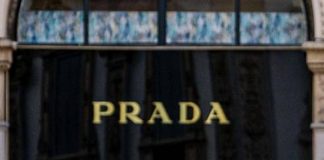 Prada, nel 2024 ricavi netti a 5,4 miliardi. Record vendite per Miu Miu