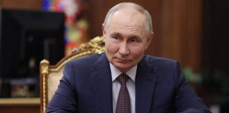 Ucraina, Russia plaude a linea Trump. E Lavrov attacca: “Zelensky nazista puro”