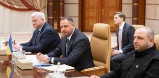 Ucraina, colloqui a Gedda tra Usa e Kiev: “Discusso sia accordo su minerali che tregua parziale”