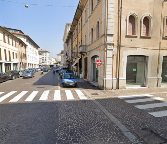 Mantova, ausiliario del traffico aggredito in via Principe Amedeo