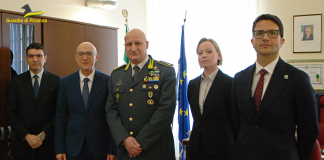 Il Prefetto Bolognesi in visita alla Guardia di Finanza: “progresso solo con la legalità”