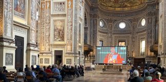 Trump e Zelensky insieme: a Mantova si legge l’incontro come eredità viva di Francesco