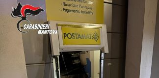Ceresara, colpo all’alba al Postamat: l’esplosione e poi la fuga col bottino