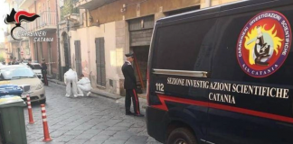 Madre lancia figlia dal balcone: morta bimba di 7 mesi nel Catanese