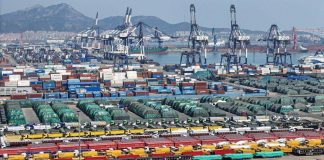 Dazi Usa, “Trump vuole usare negoziati per isolare Cina”: il retroscena