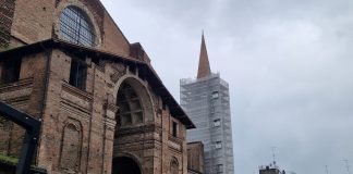 Sant’Andrea, la cuspide del campanile si svela: il recupero è quasi finito