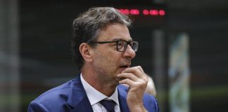 Dazi di Trump, effetto su Pil Italia. Giorgetti: “Crescita rivista al ribasso”