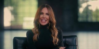 Ilary Blasi compie 44 anni, la figlia Chanel: “Buon compleanno alla mia spalla”