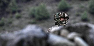 Attacco contro turisti nel Kashmir, 24 morti