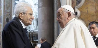 Mattarella, gli auguri a Papa Francesco: “Giustizia ed equità imprescindibili per la pace”