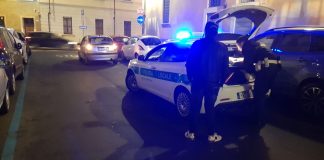 Fermato senza patente, assicurazione e con ordine di carcerazione: arrestato 34enne