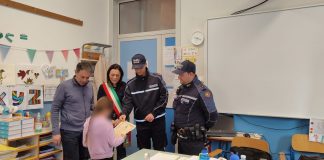 Il Comune di Marmirolo premia una studentessa per il suo senso civico