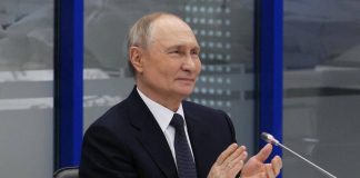 Putin, vertice con l’inviato di Trump. Zelensky: “Russia non vuole pace”