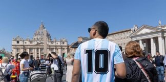Papa Francesco, da oggi omaggio dei fedeli alla salma a San Pietro