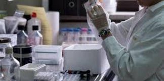 Tumori, biopsia liquida e su tessuti: cura mirata su doppio test migliora sopravvivenza
