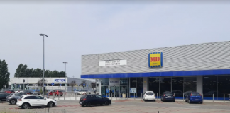 Ruba la borsa a un’anziana e dalla carta di credito preleva 1.250 €: denunciato