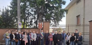 Viadana, una targa per ricordare le sette vittime del bombardamento di 80 anni fa