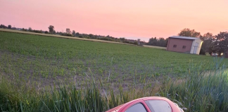 Barbassolo, carambola nel fosso con l’auto: ferita 33enne