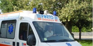 Cade con la moto, centauro 73enne trasportato in ospedale