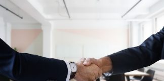 Suzzara, falso intermediario truffa un operaio con una villetta fantasma all’asta