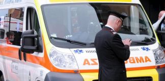 Porsche si ribalta e prende fuoco, morti tre giovani nel Brindisino