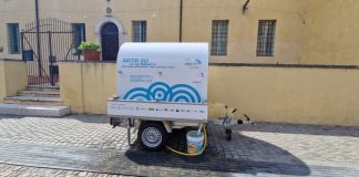 Meno plastica, più sostenibilità: la fontana mobile fa tappa a Trame Sonore