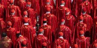 Conclave tra intrighi, veleni e dicerie: le fake news della vigilia